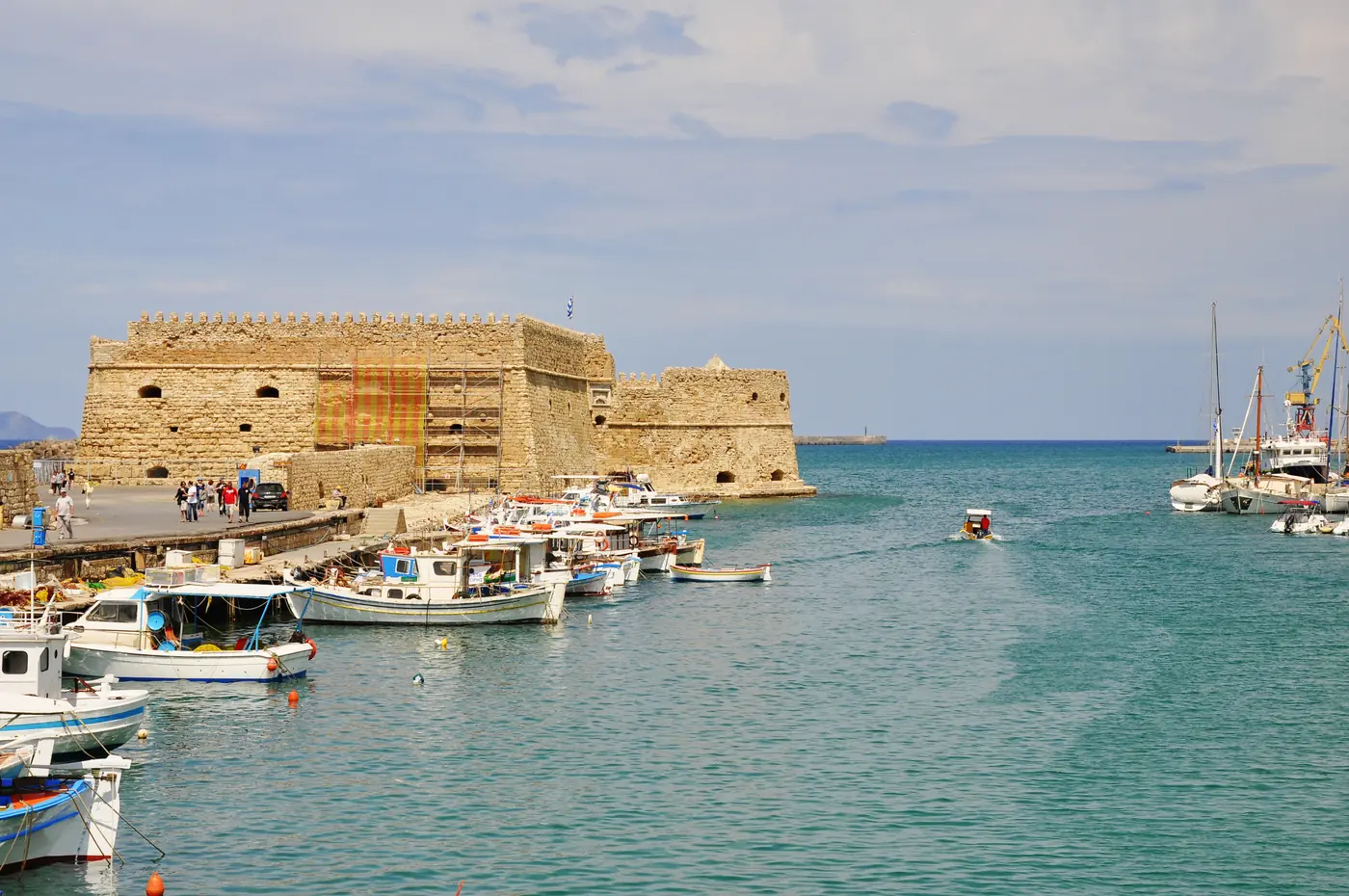 The Koules fortress standing at the entrance to Heraklion’s Venetian harbour.